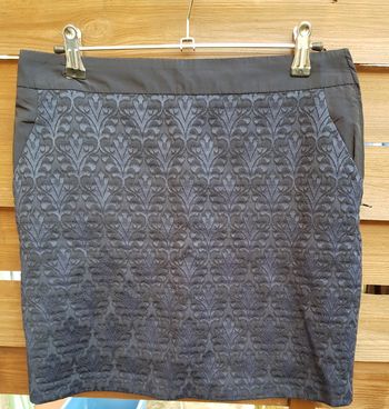 Jupe à relief baroque