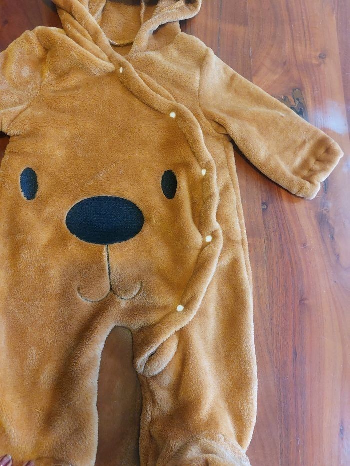 Lot 6 mois pyjamas et combinaison chaude - photo numéro 3