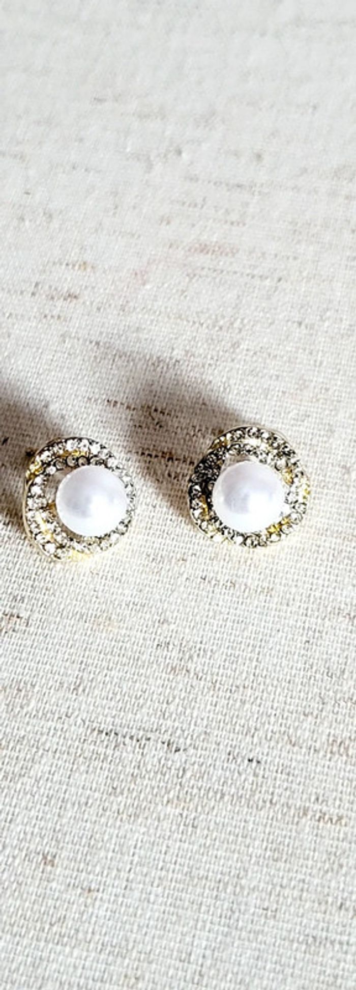 Boucles d’oreilles perles blanches et strass – style chic avec boîte cadeau - photo numéro 2