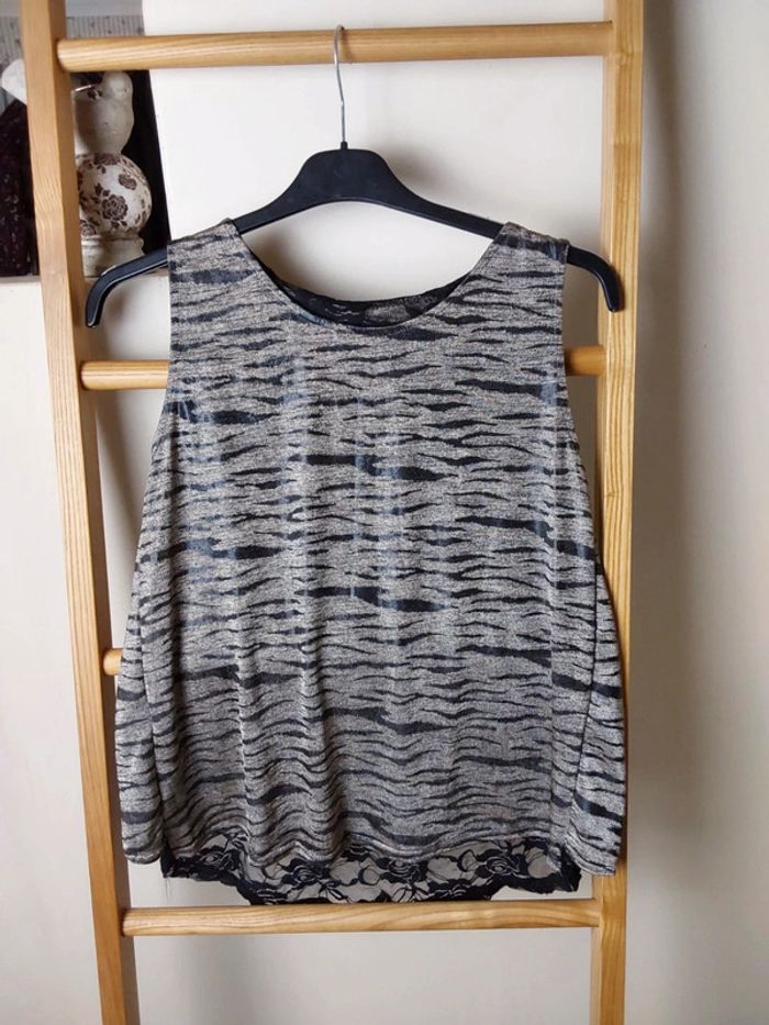 Joli drapé doré et dentelle noire T unique (38/40/42)