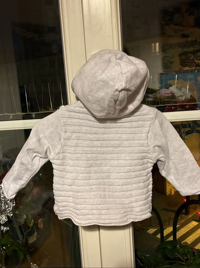 Gilet mi-saison à capuche, taille 9 mois - photo numéro 3