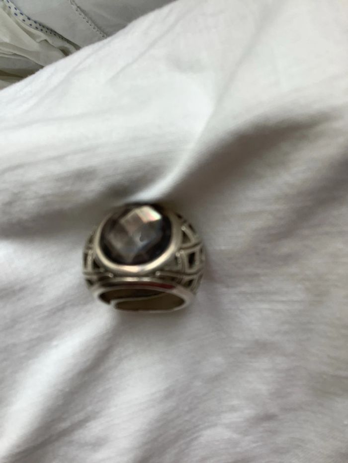 Bague nacre et metal très probablement argent (poinçon) ajustable