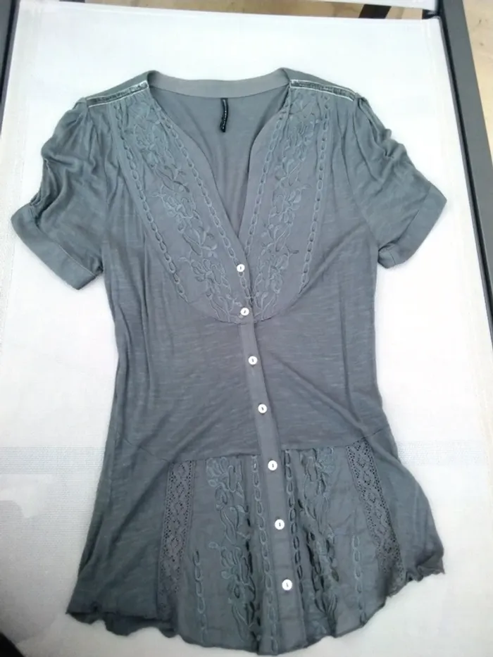 T-shirt NafNaf taille M