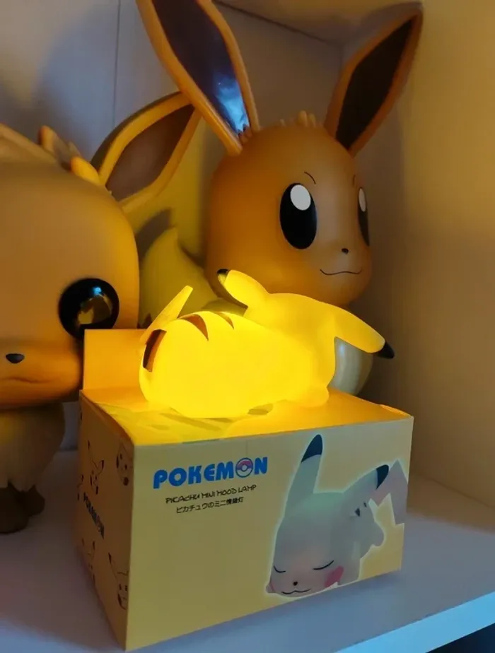 Veilleuse LED Pikachu / Figurine Pokémon - photo numéro 3
