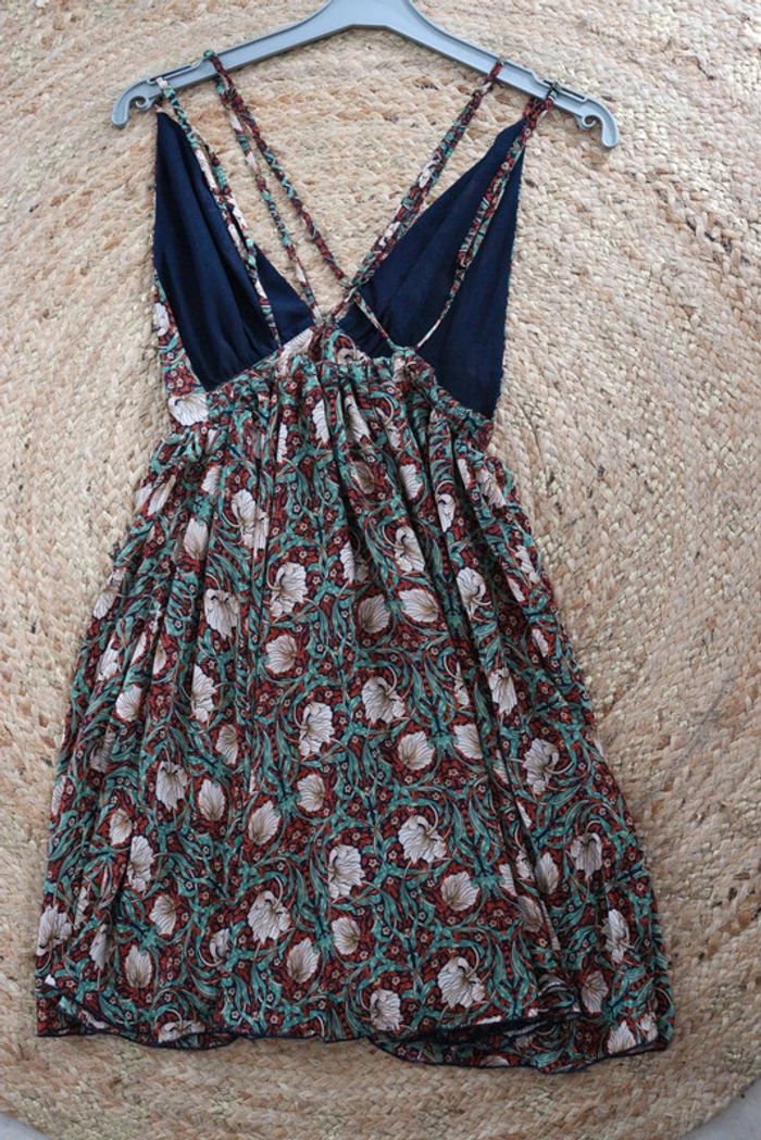 Magnifique robe dos nu - photo numéro 3