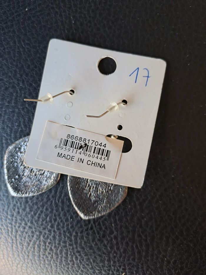 Paire boucles d'oreilles - photo numéro 2
