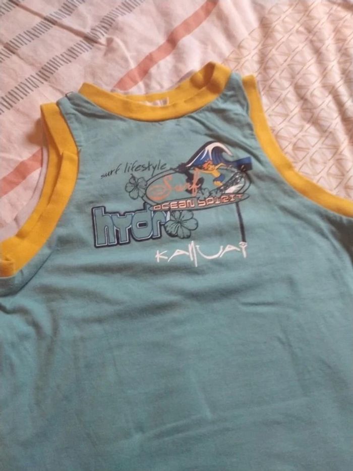 Lot 2 débardeurs 3 ans