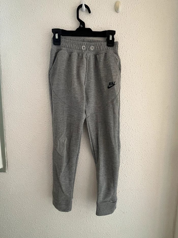 Jogging taille 8 ans 💫