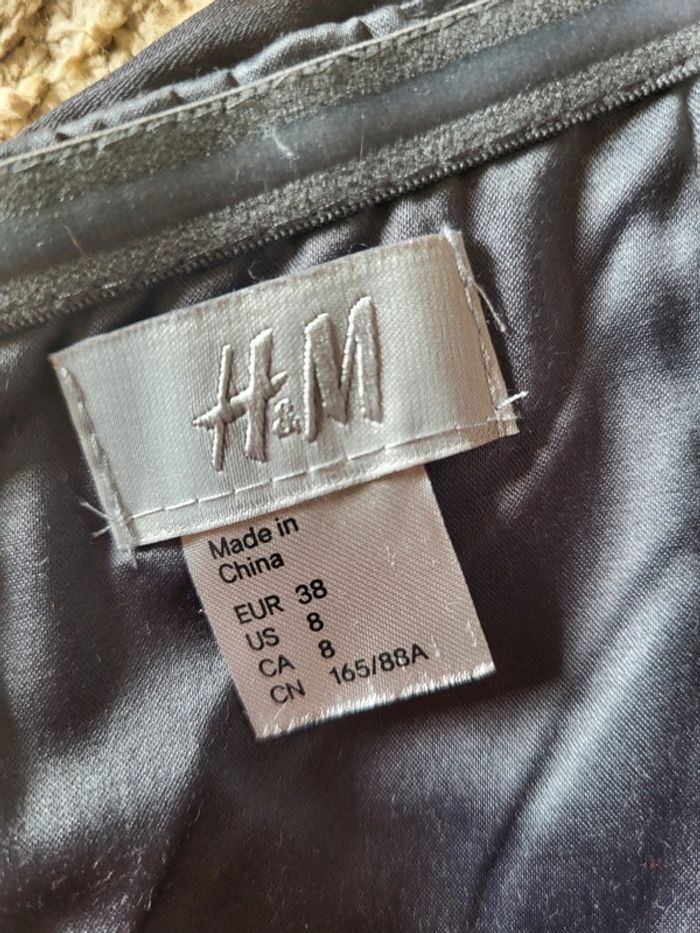 Belle robe bustier drapée gris satiné H&M - Comme neuve - photo numéro 14