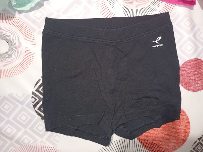 Lot 3 shorts élastiques 👧 taille 6 ans - photo numéro 7