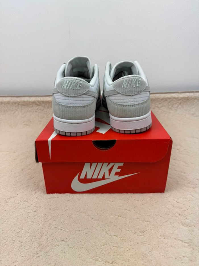 Nike Dunk Low Grey Corduroy Neuf Taille 44,5 - photo numéro 4