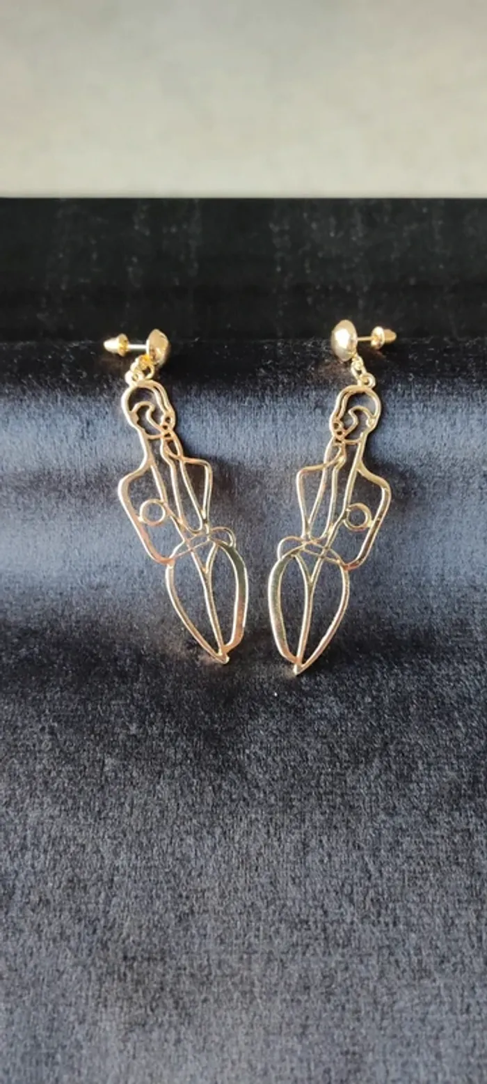 Coffret cadeau bijoux boucles d'oreilles dorées femme art abstrait Neuve - photo numéro 4