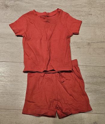 Ensemble t-shirt et short 6-9M / 74 cm