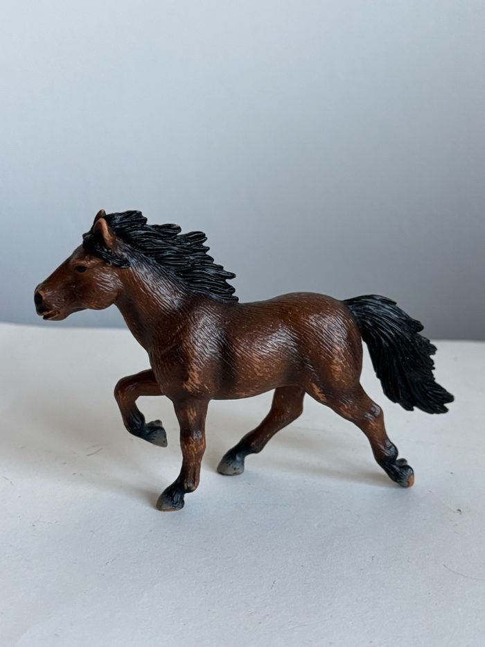 Cheval Schleich
