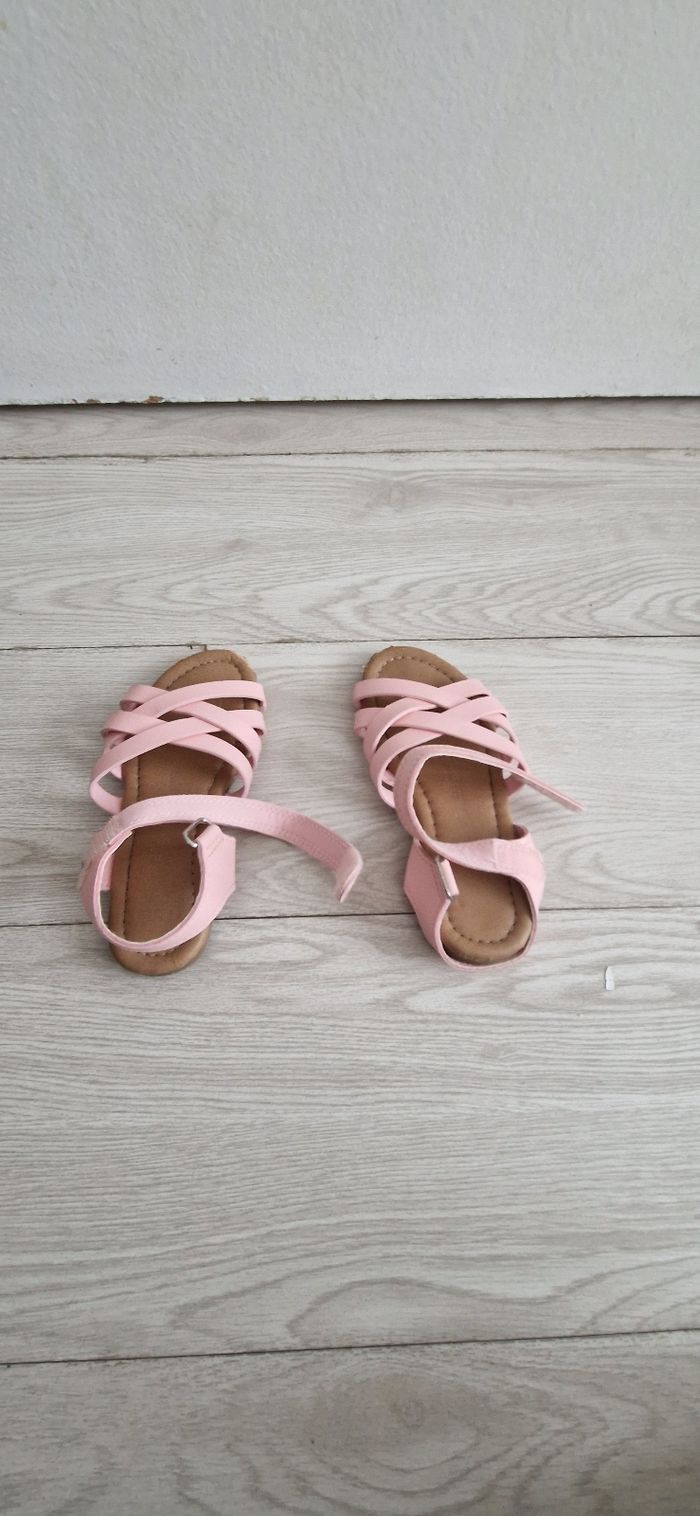 Sandales rose - photo numéro 3
