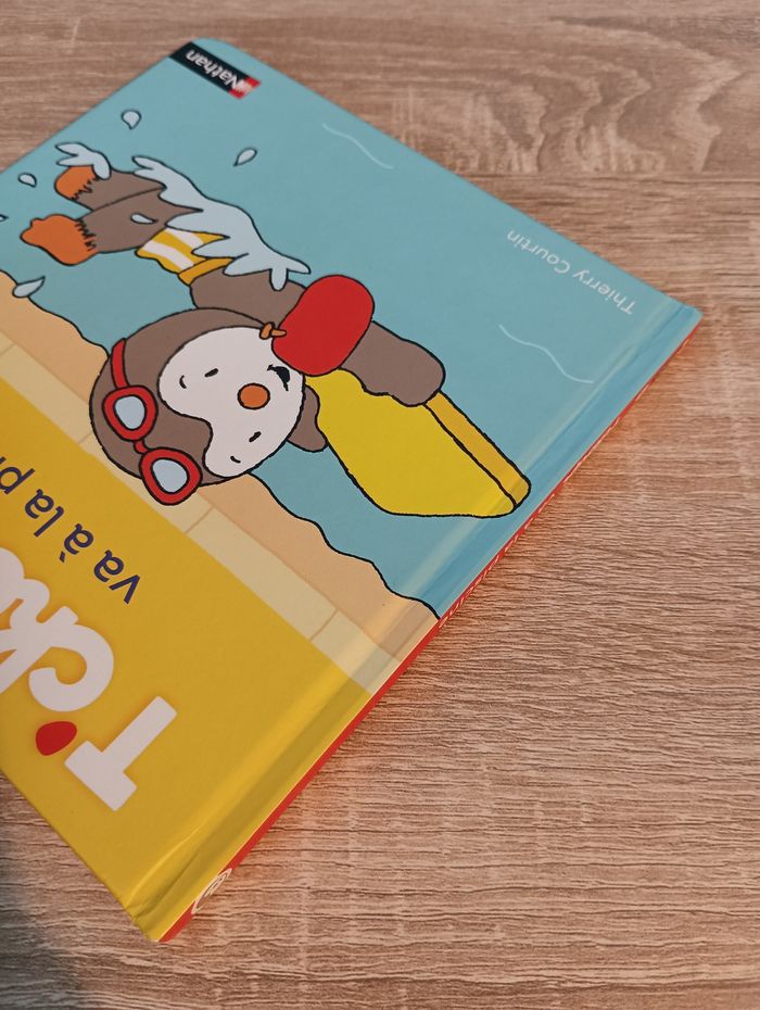 Livre T'choupi va a la piscine histoire a lire et à écouter - photo numéro 2