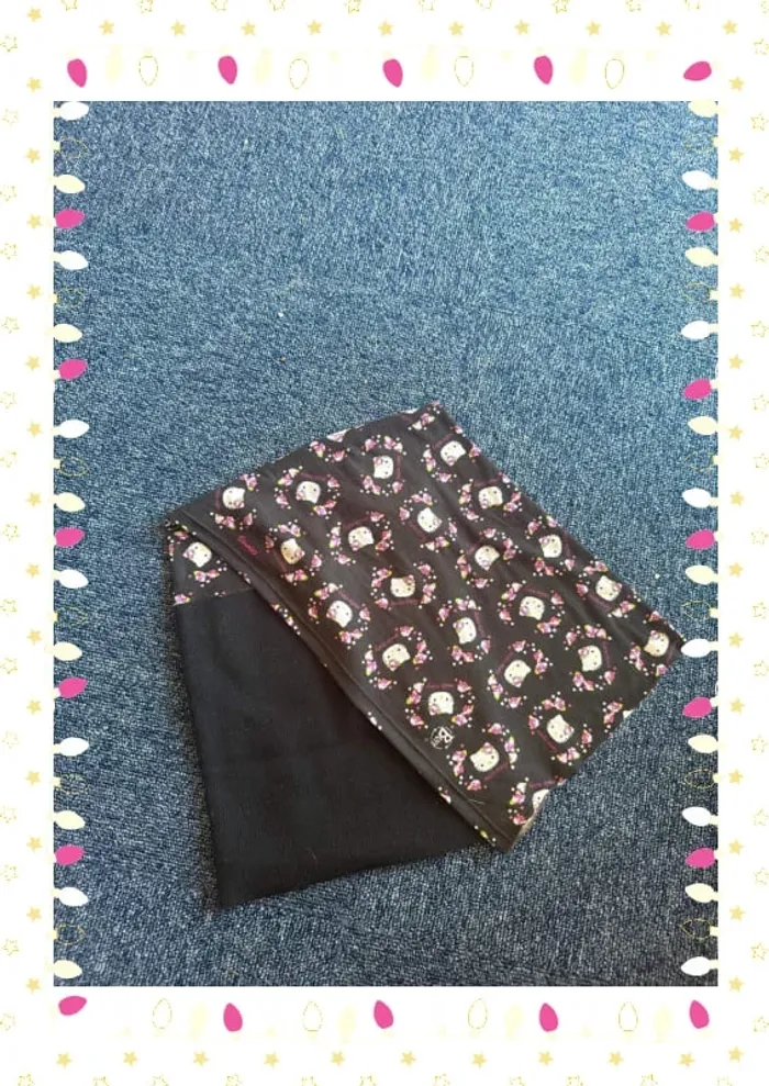 🖤 Snood polaire tissu Hello Kitty – Enfant – Taille unique 🎀 - photo numéro 2