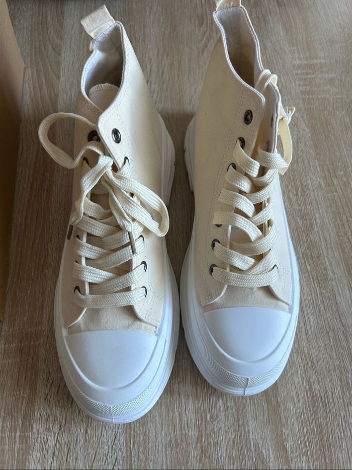 Converse - photo numéro 4