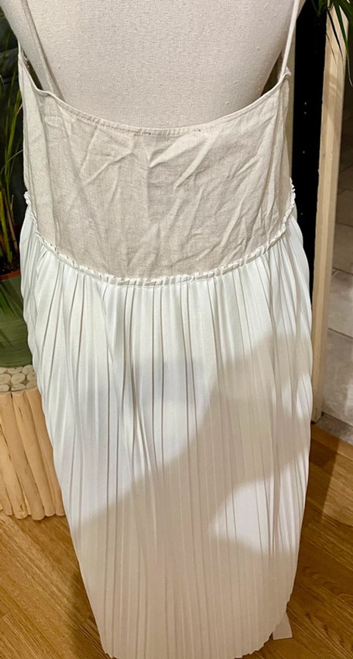 Jolie robe Zara taille M - photo numéro 4