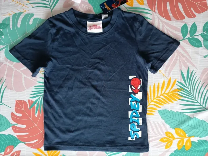 Tee-shirt Spiderman garçon neuf 5/6 ans