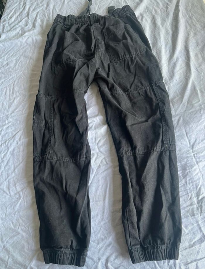 Cargo noir - photo numéro 2