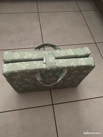 Panier/ pouf de voyage chien