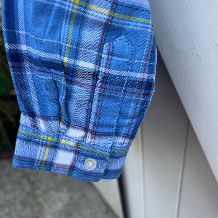 Chemise garçon hiver taille  6  mois  marque Mayoral Baby . - photo numéro 5
