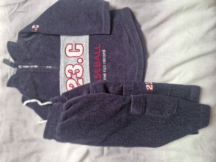 LOT 5 pièces Bébé  9 à 12 Mois - photo numéro 2