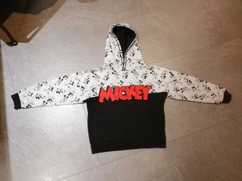 Sweat mickey taille 7-8 ans