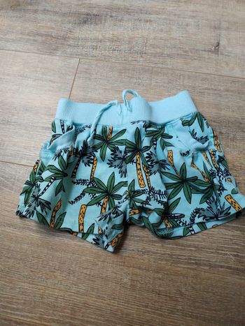 Short 4 ans