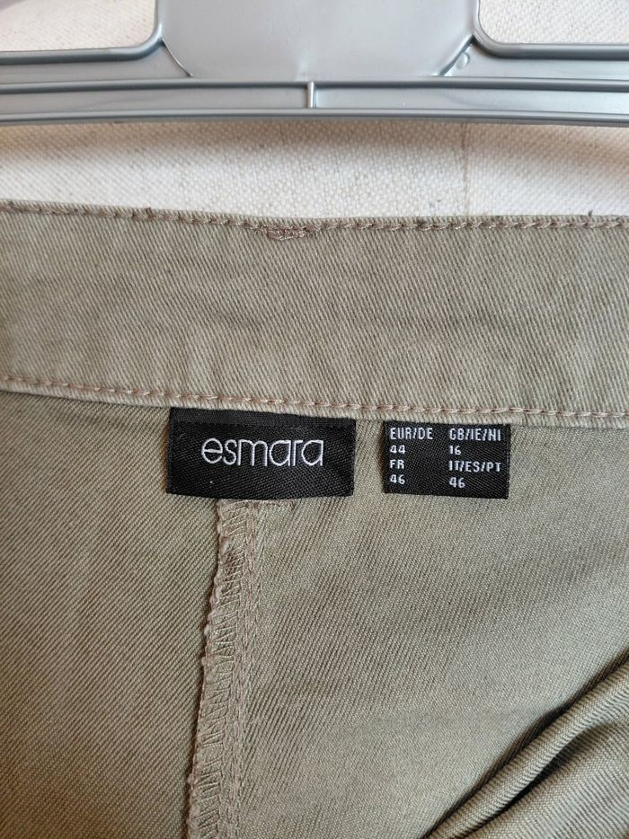 Très beau pantalon cargo femme T 44 - photo numéro 5