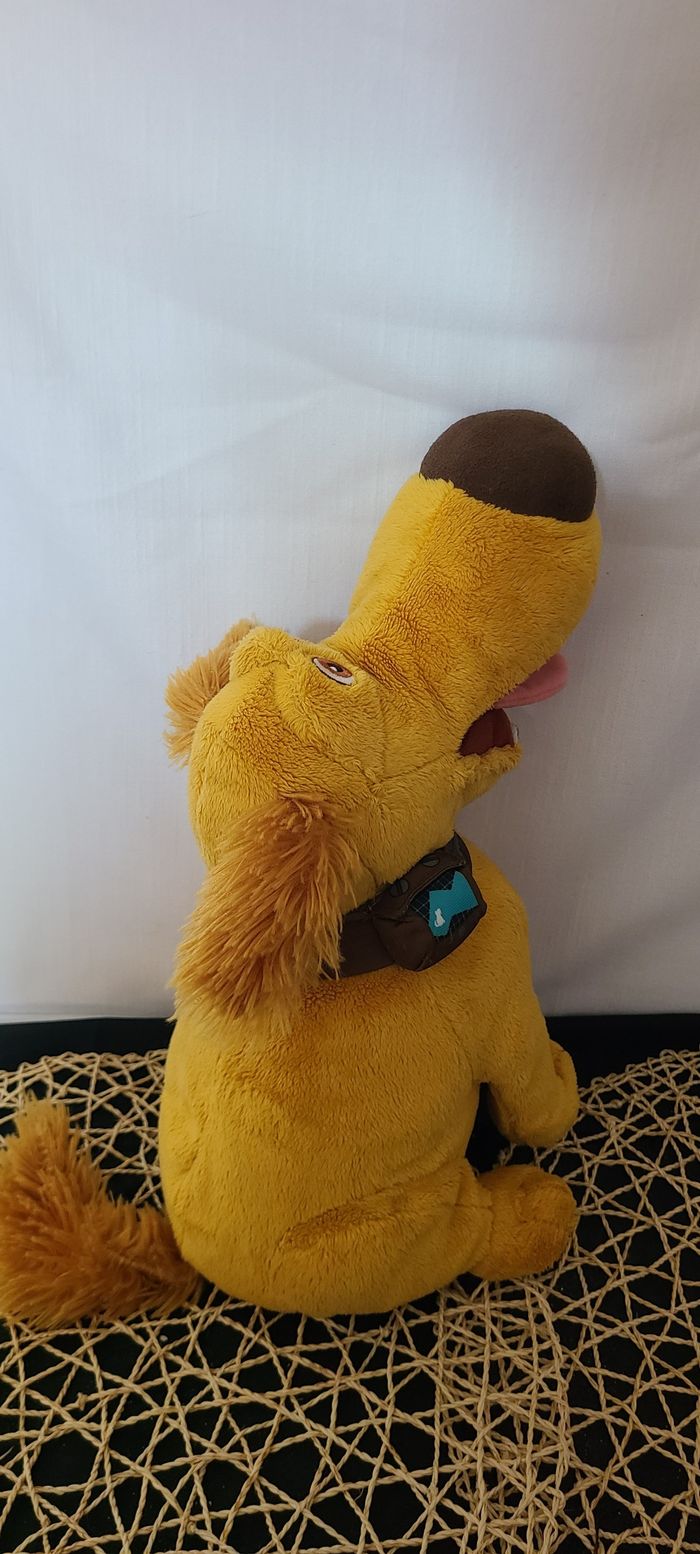 Peluche Doug Chien Là Haut Disney Store Up Dug 30 cm