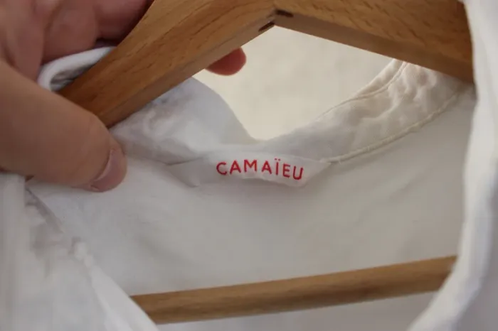 👚 chemise blanche, perles, camaieu - photo numéro 5