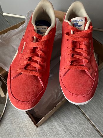 Paire de Reebok royal transport pointure  40
