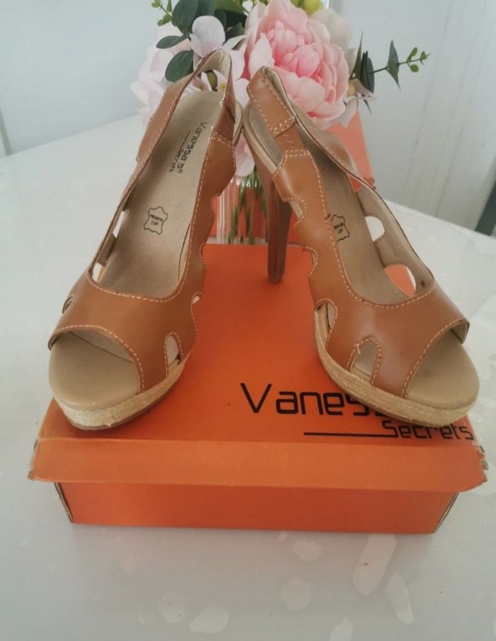 🤎🤍Jolie Paires De Sandales Les Secrets De Vanessa 🤎🤍 - photo numéro 5