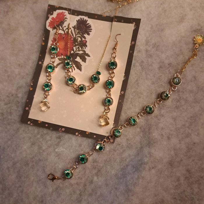 Parrurre complète strass vert - photo numéro 2