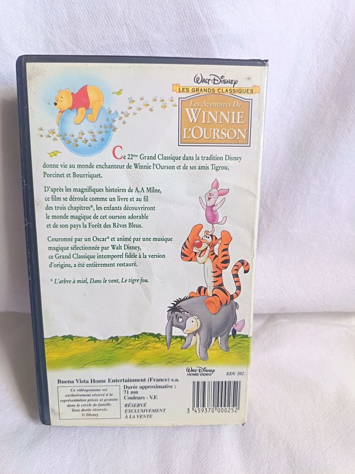 VHS les aventures de Winnie l'ourson walt Disney - photo numéro 2