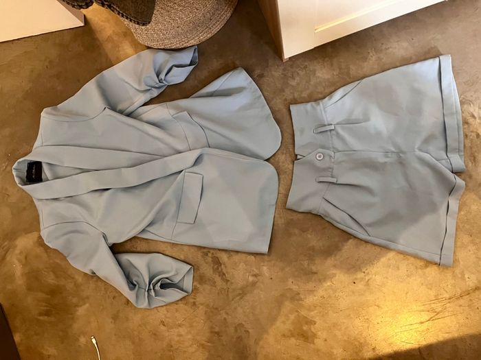 Ensemble blaser et short bleu clair - photo numéro 6