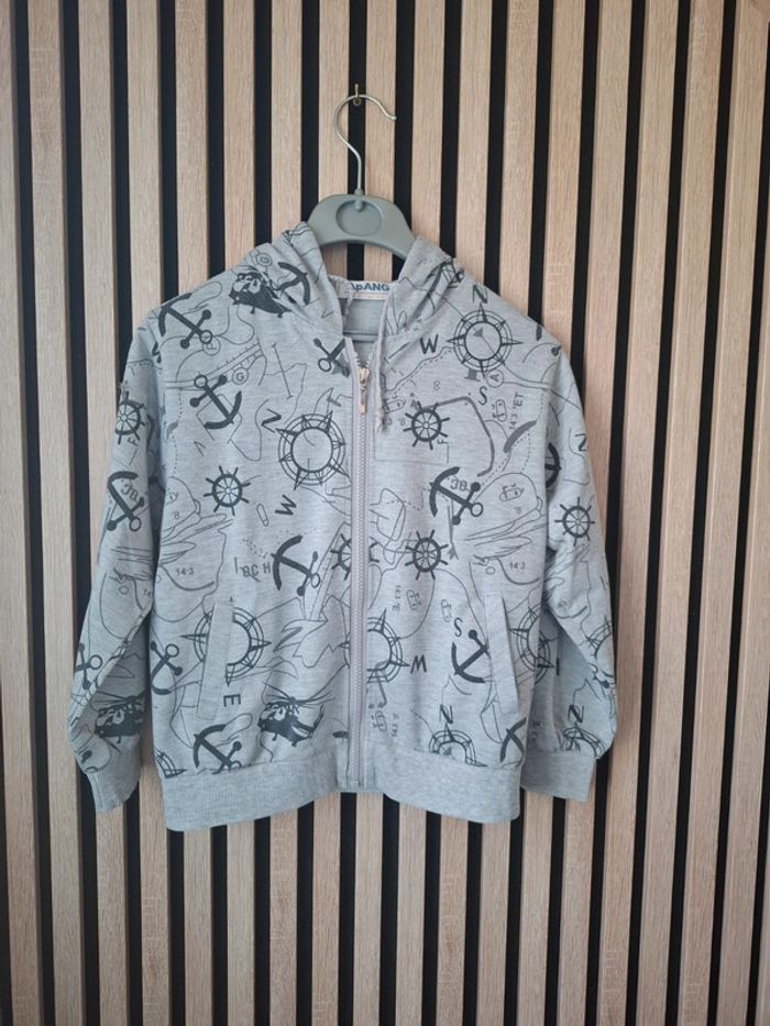 Gilet veste en sweat gris avec capuche ApAng 10 ans