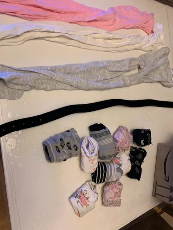 Lot colant enfant plus ceinture et chaussettes