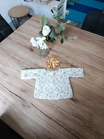 Gilet tricoté 1 mois