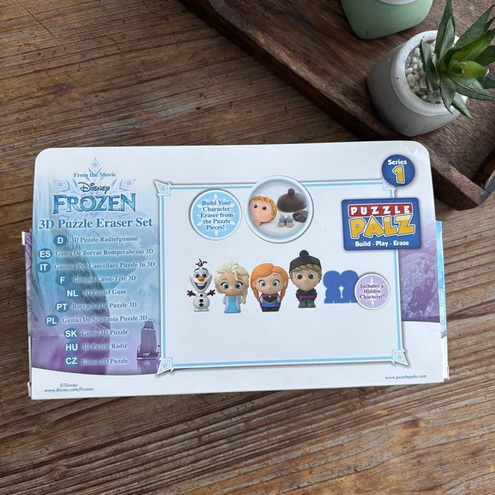 Figurines La Reine des neiges - photo numéro 3