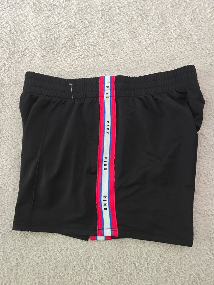 Short neuf 🍒Victoria secret🍒modèle Pink Taille L/40 - photo numéro 6