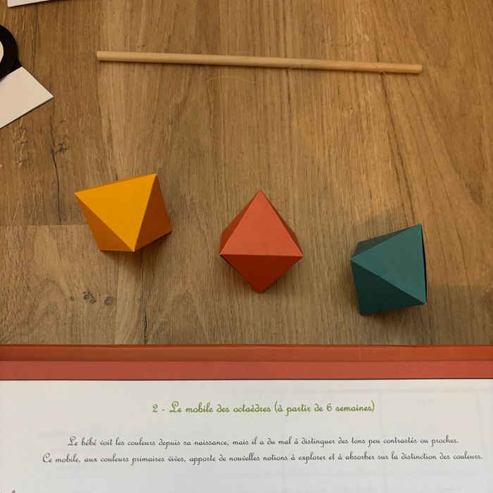 Lot portique et coffret mobiles Montessori - photo numéro 4
