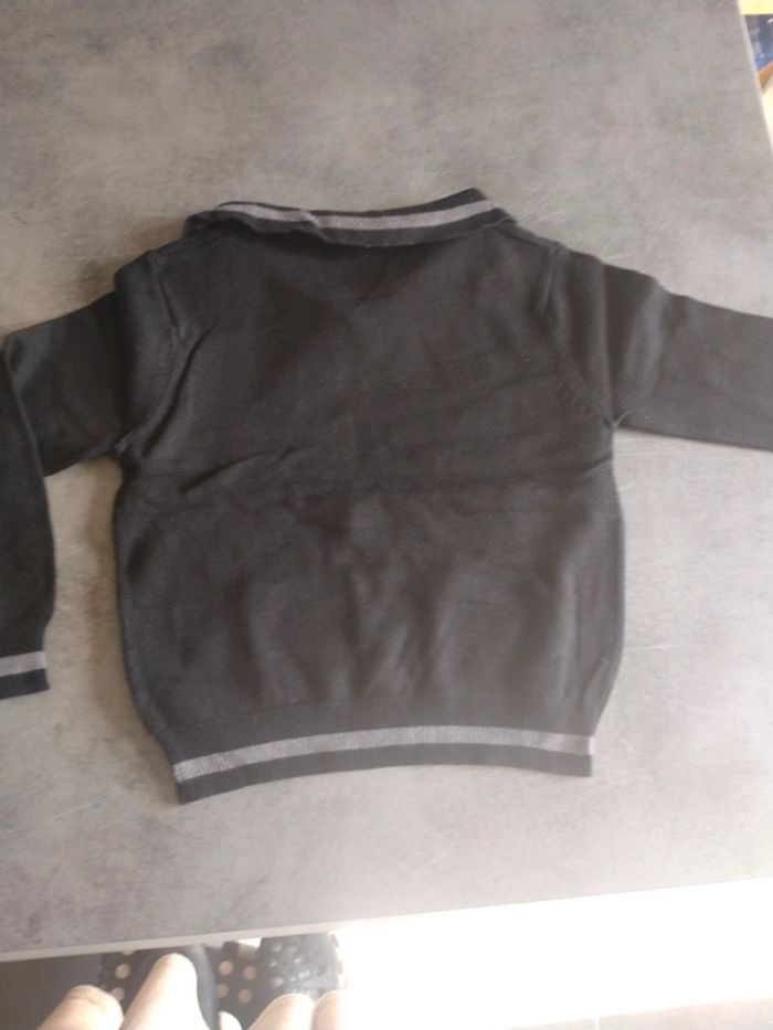 Pull col V "U collection" 5 ans - photo numéro 7