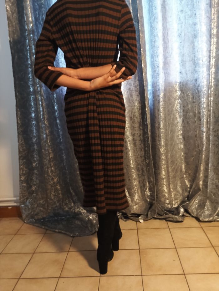 Robe moulante Maron - photo numéro 4