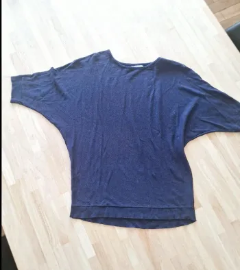 Top bleu manches chauve souris 🦇 T38-M