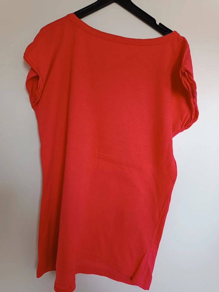 T-shirt framboise -encolure ronde taille 40 - Primark - très bon état - photo numéro 2