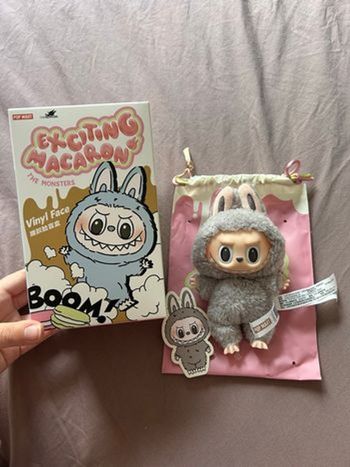 Labubu Exciting Macaron Sesame Bean 🩶