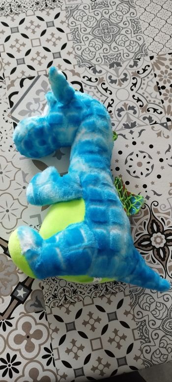 Peluche dragon